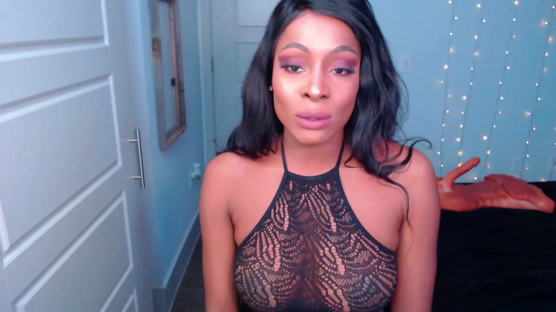 Gallery image thumbnail from ArianaVenti's myfreecams stream on, 11/27/2022, 24:41 image 4 of 20