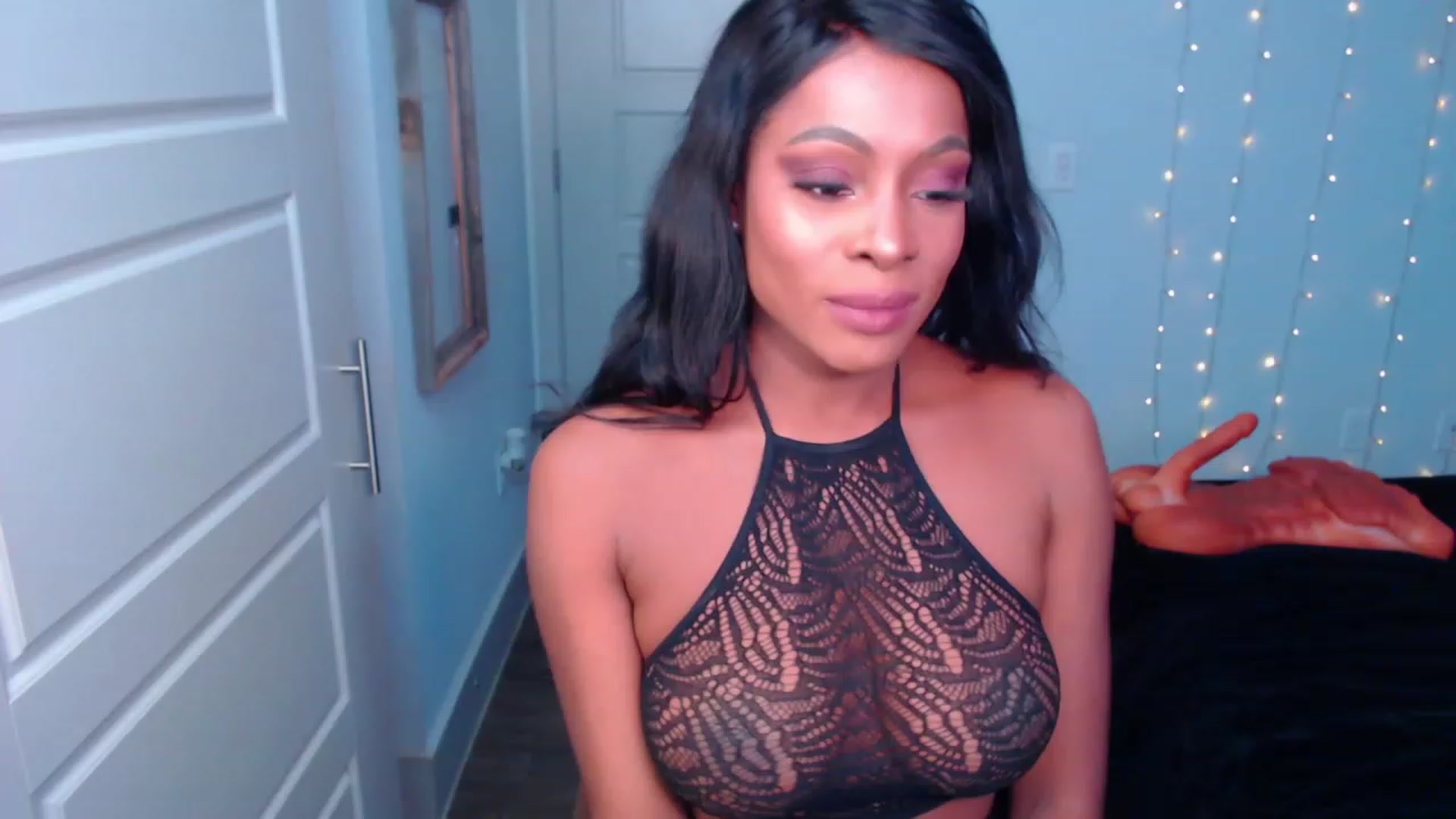 Gallery image thumbnail from ArianaVenti's myfreecams stream on, 11/27/2022, 24:41 image 5 of 20