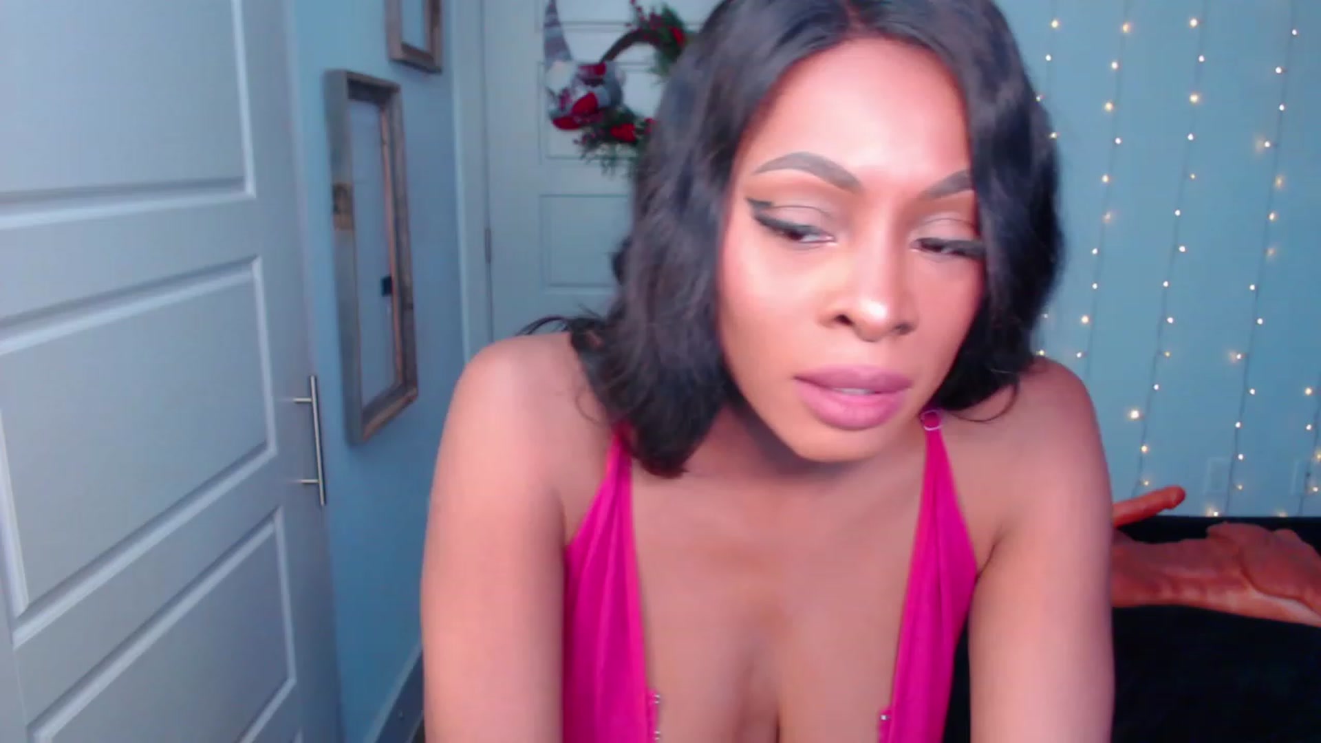 Gallery image thumbnail from ArianaVenti's myfreecams stream on, 11/29/2022, 02:58 image 18 of 20