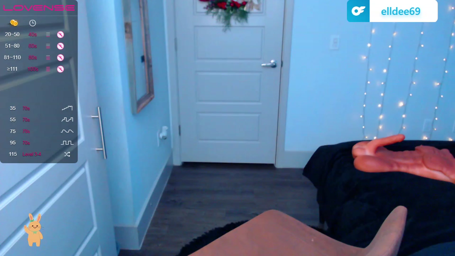 Gallery image thumbnail from ArianaVenti's myfreecams stream on, 12/01/2022, 24:12 image 20 of 20