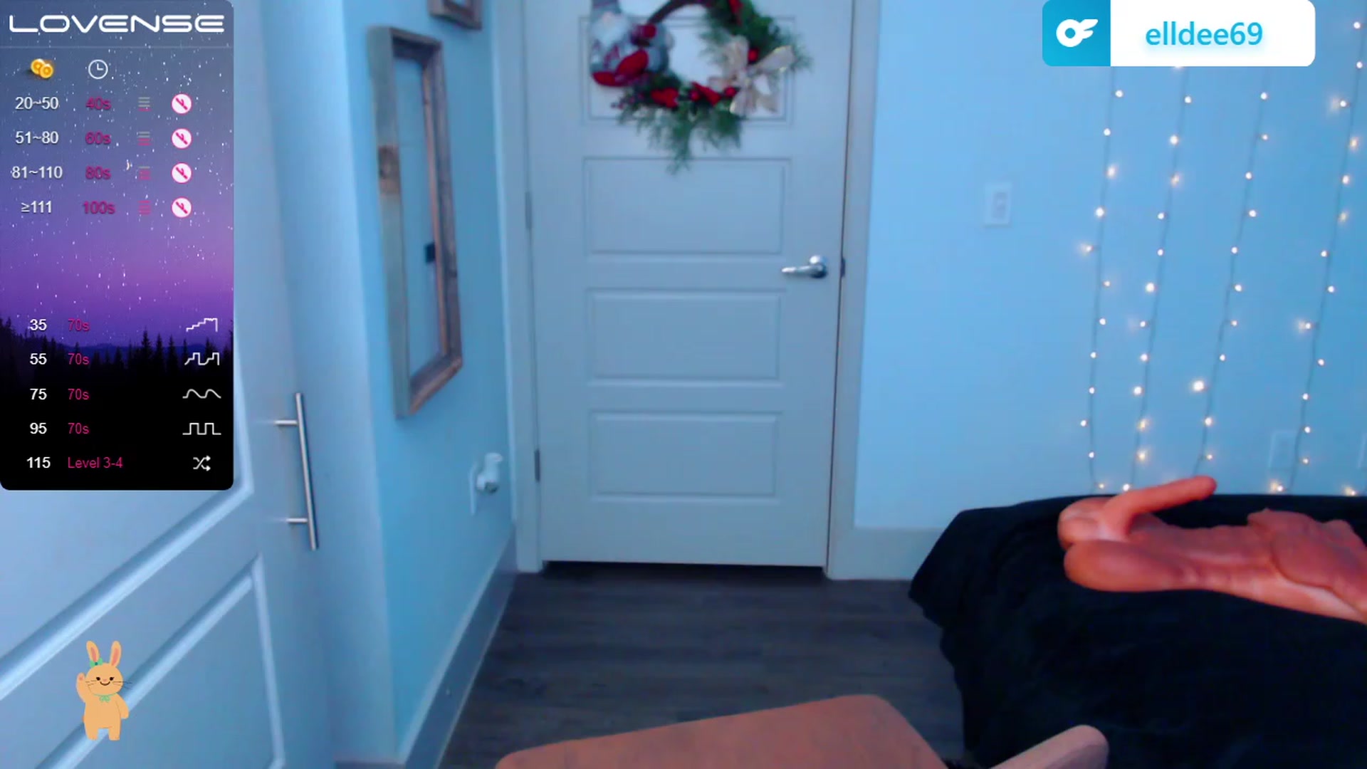 Gallery image thumbnail from ArianaVenti's myfreecams stream on, 12/01/2022, 24:12 image 2 of 20