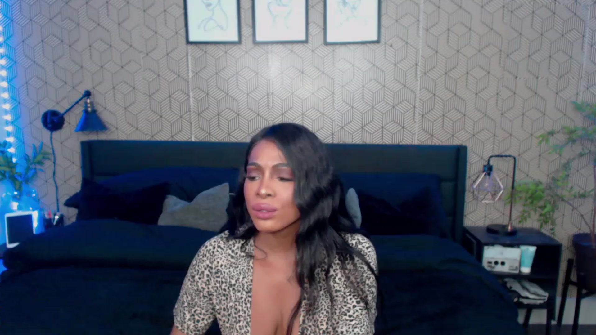 Gallery image thumbnail from ArianaVenti's myfreecams stream on, 01/07/2024, 13:09 image 4 of 20