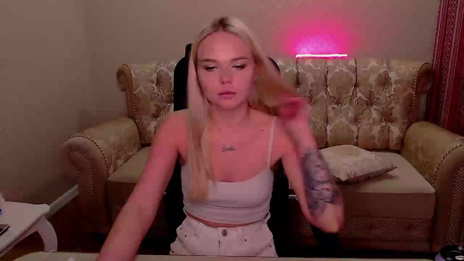 Gallery image thumbnail from Ariana_Blissx's myfreecams stream on, 04/30/2026, 08:23 image 1 of 20