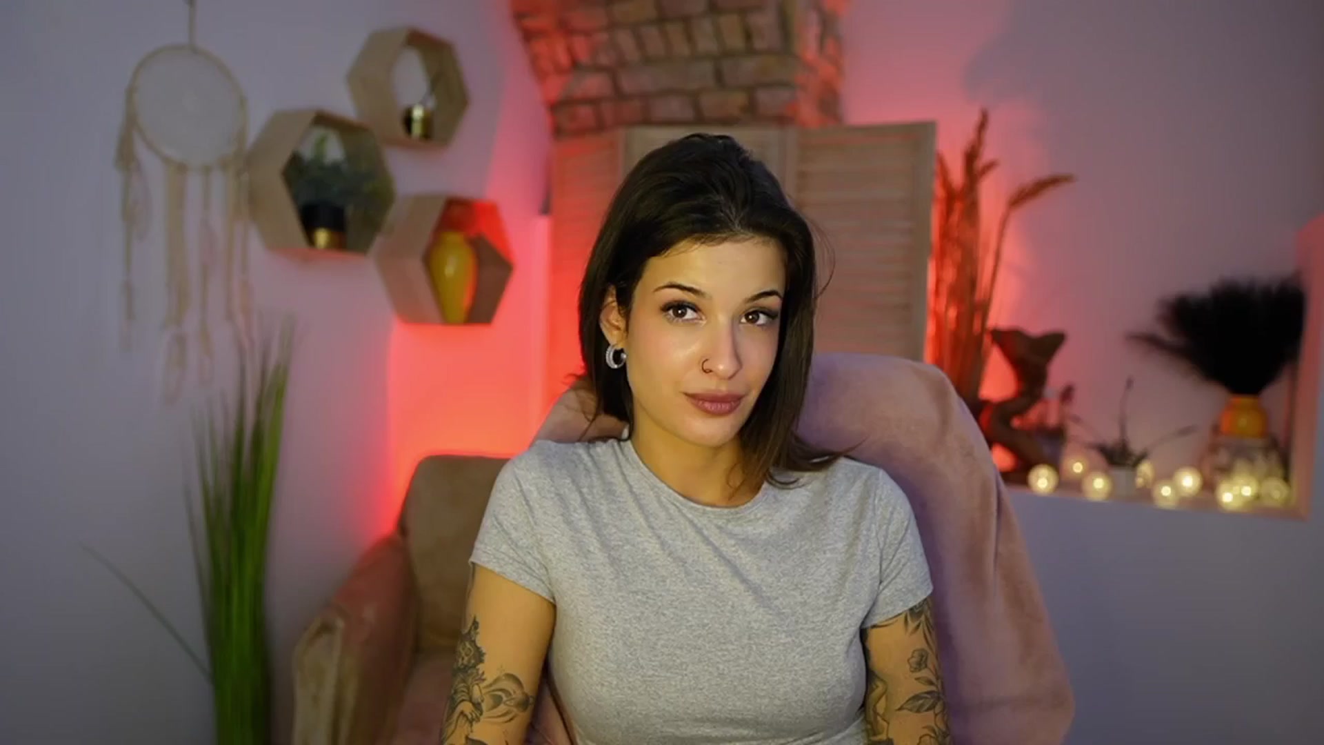 Gallery image thumbnail from Ariana_Love's myfreecams stream on, 01/17/2025, 12:36 image 9 of 20