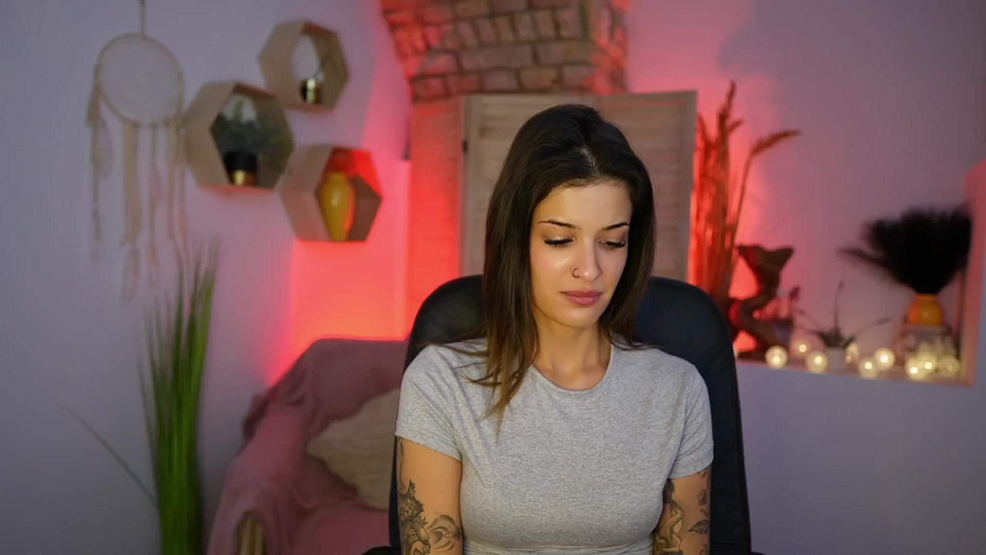 Gallery image thumbnail from Ariana_Love's myfreecams stream on, 01/17/2025, 14:33 image 2 of 20