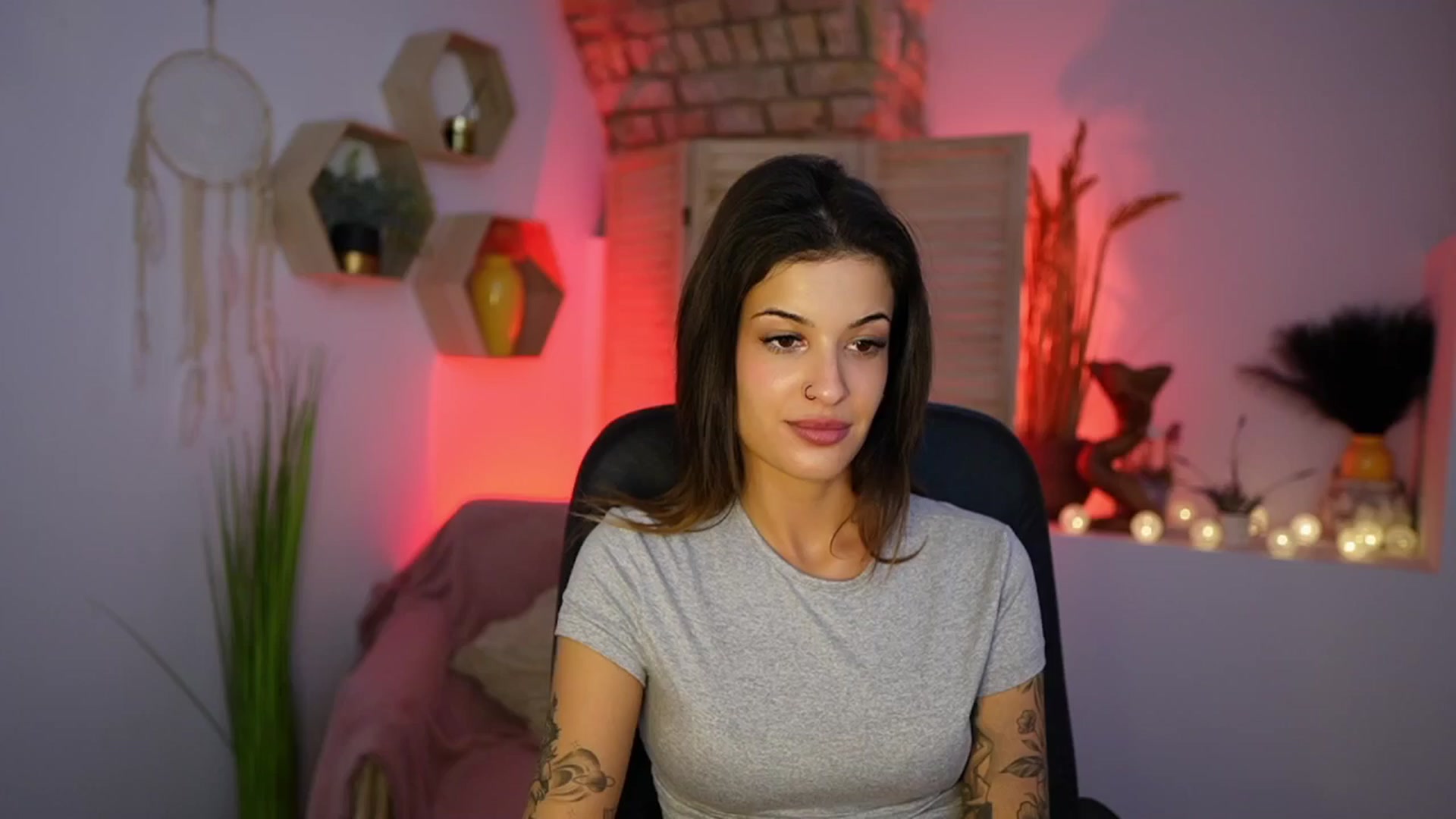 Gallery image thumbnail from Ariana_Love's myfreecams stream on, 01/17/2025, 14:33 image 1 of 20