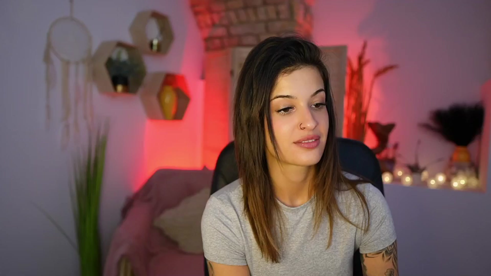 Gallery image thumbnail from Ariana_Love's myfreecams stream on, 01/17/2025, 14:33 image 7 of 20