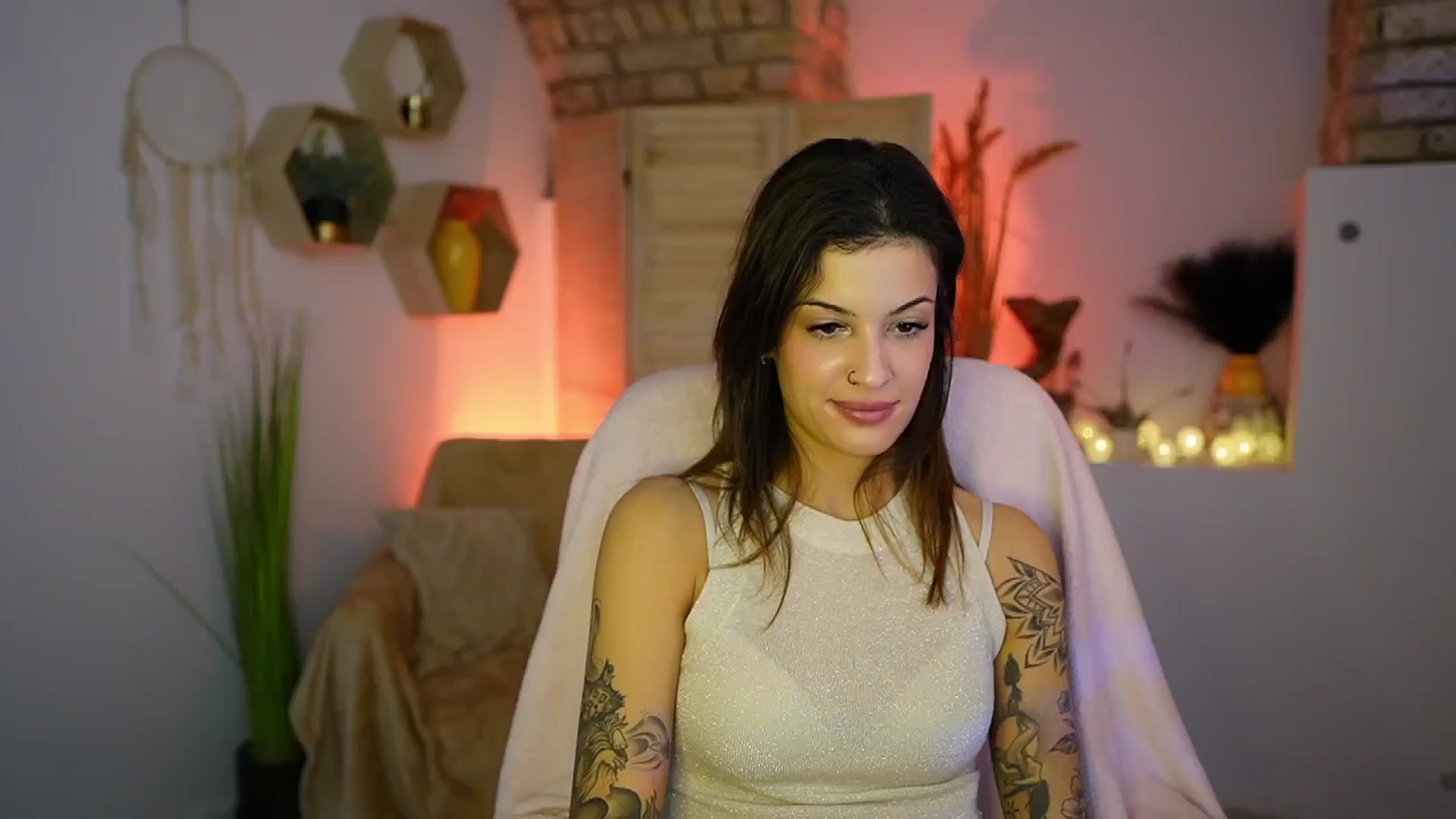Gallery image thumbnail from Ariana_Love's myfreecams stream on, 01/20/2025, 11:11 image 13 of 20