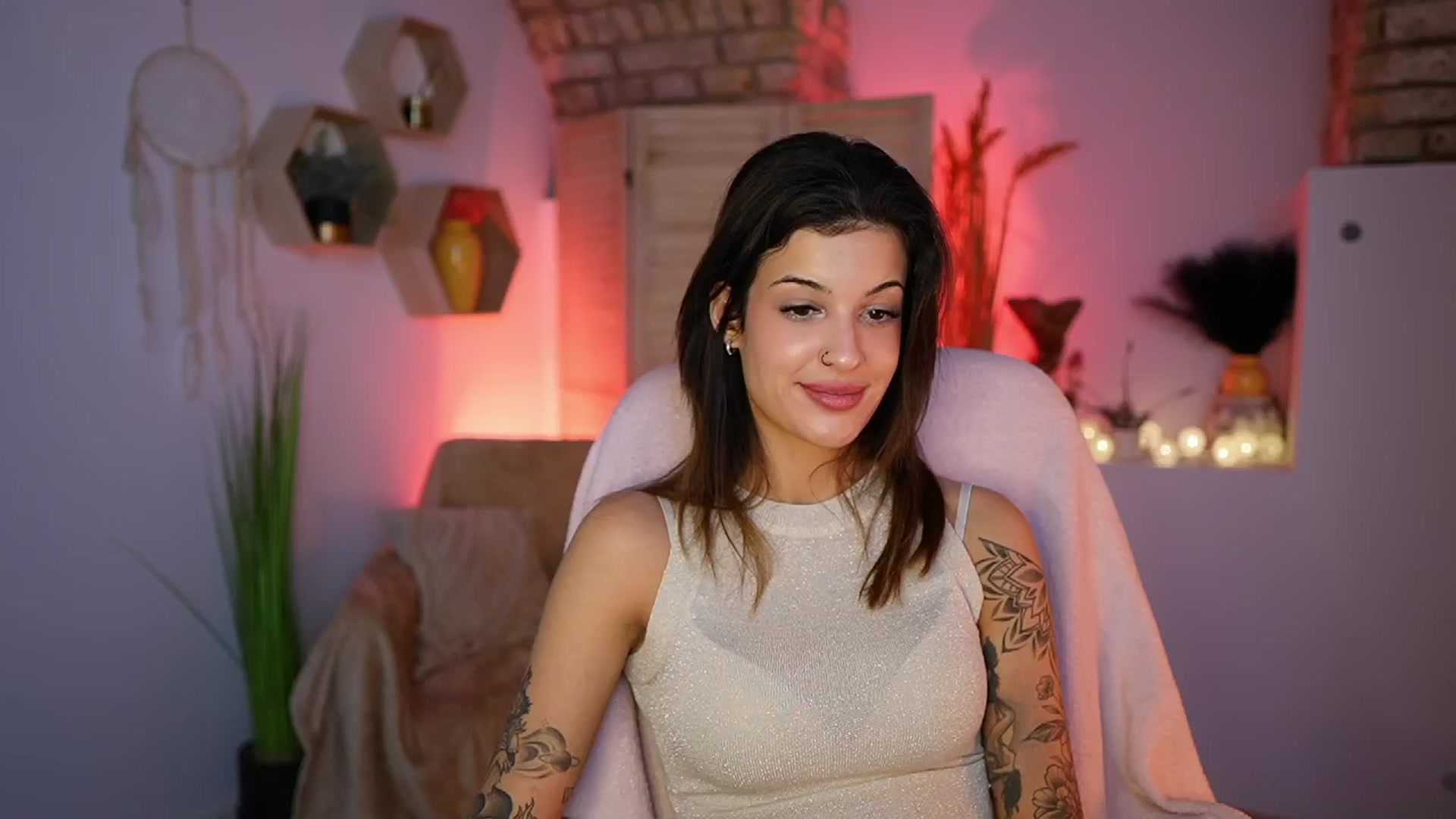 Gallery image thumbnail from Ariana_Love's myfreecams stream on, 01/20/2025, 12:29 image 8 of 20