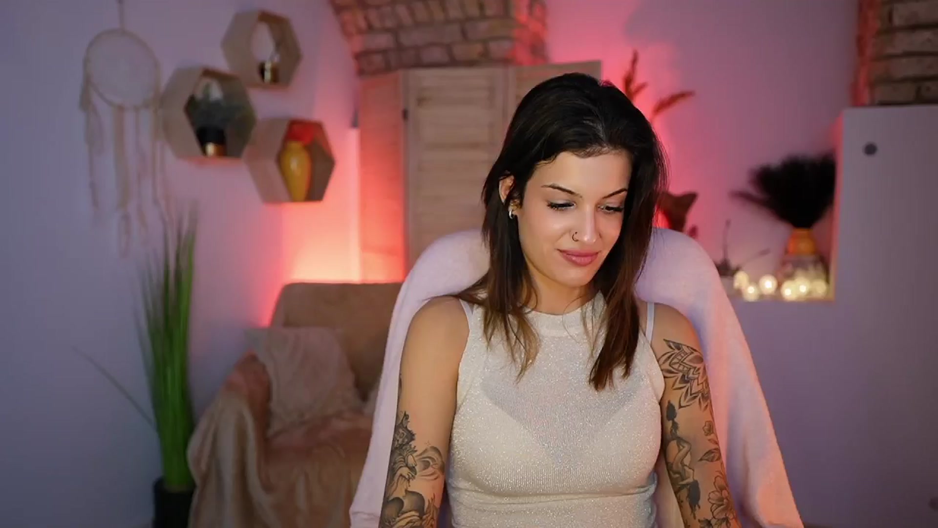 Gallery image thumbnail from Ariana_Love's myfreecams stream on, 01/20/2025, 12:29 image 7 of 20