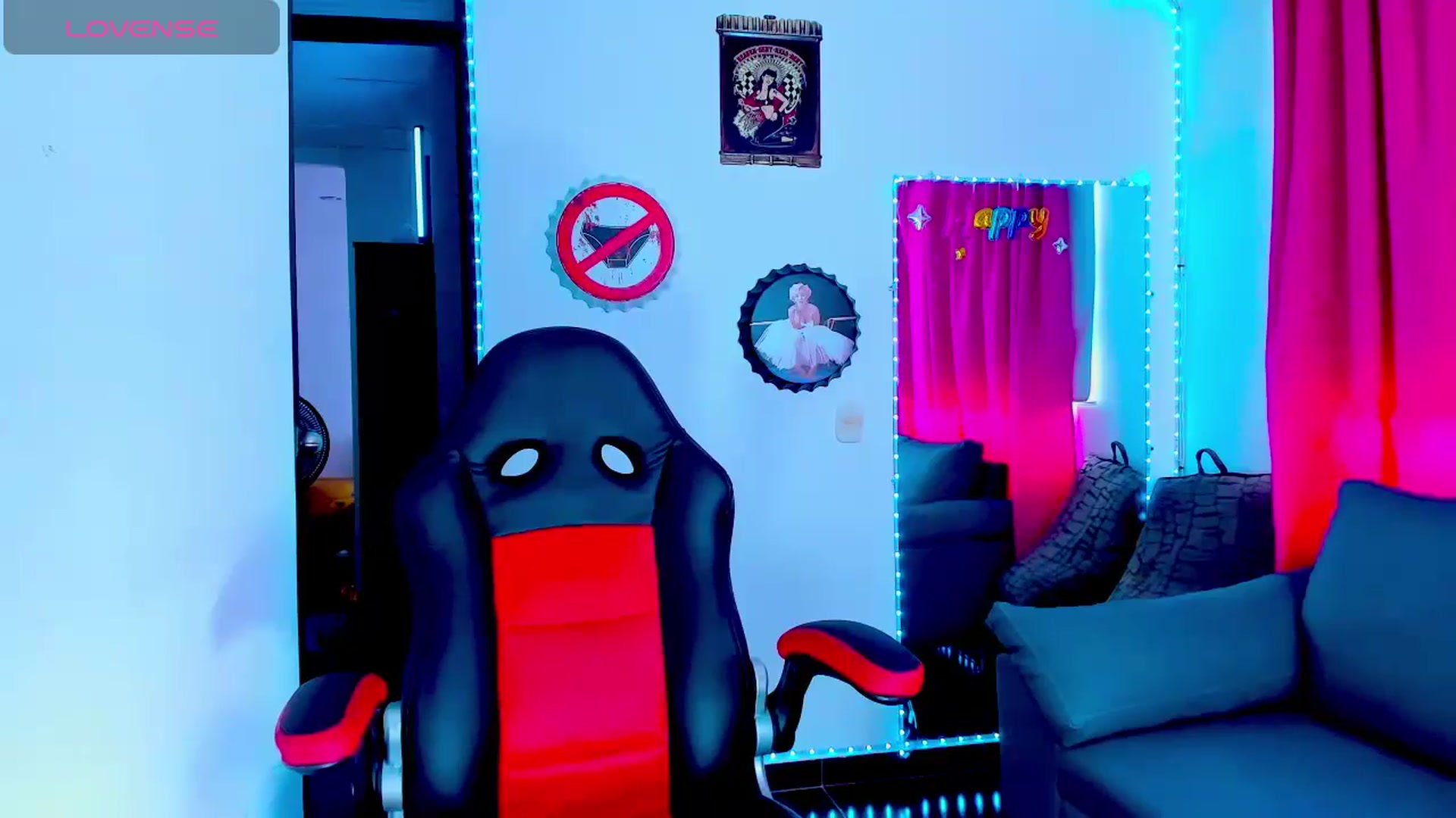 Gallery image thumbnail from Ariana_Palmer's myfreecams stream on, 05/24/2024, 15:19 image 13 of 20