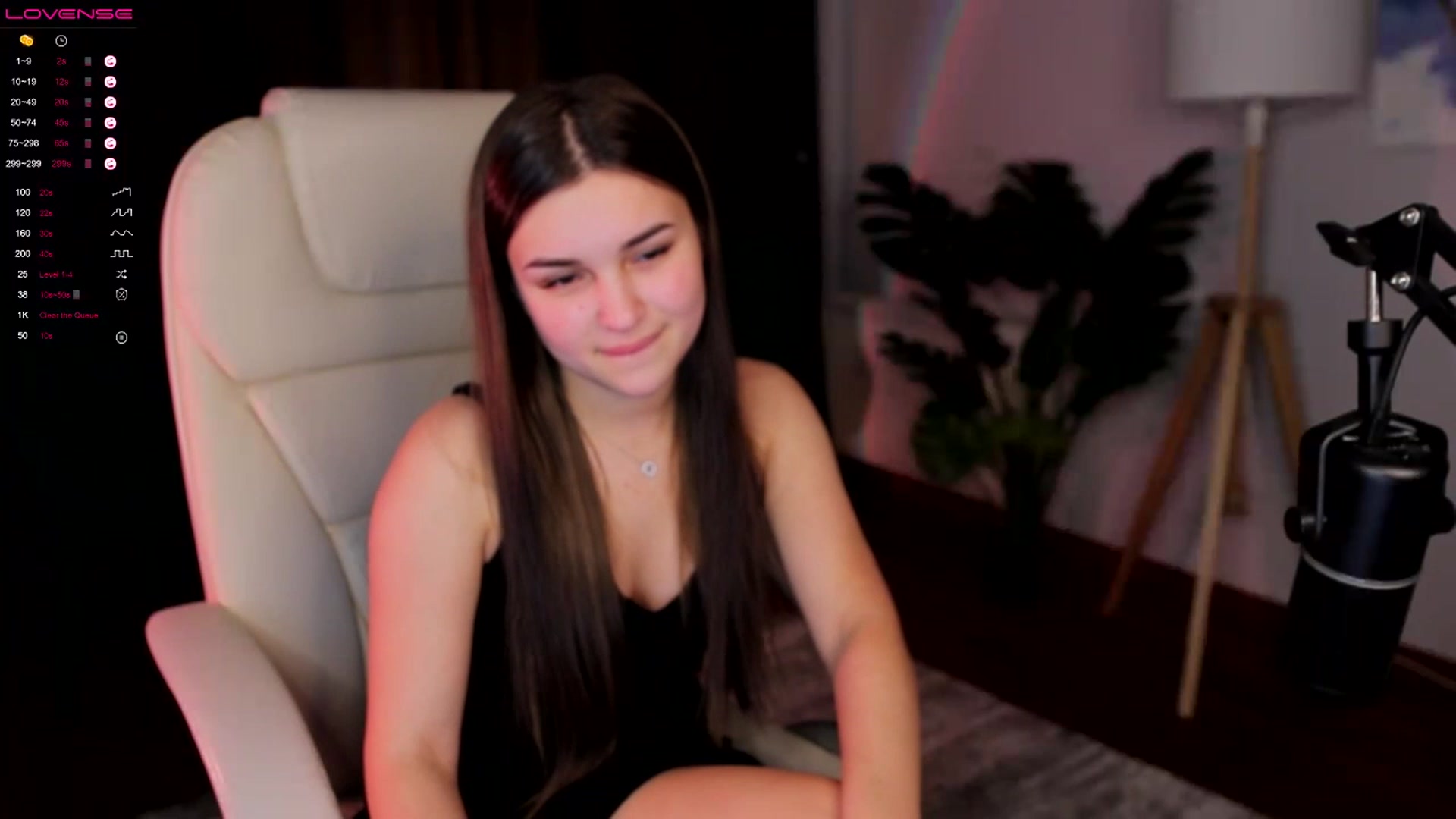 Gallery image thumbnail from Ariana_Swetty's myfreecams stream on, 11/16/2022, 22:03 image 13 of 20