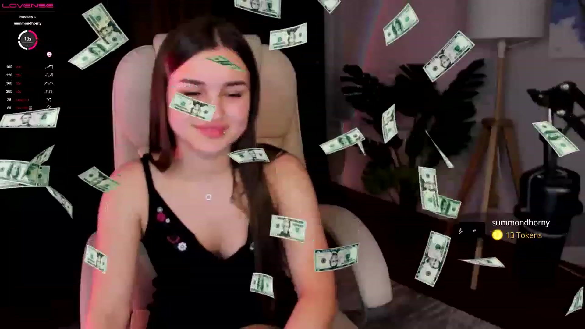 Gallery image thumbnail from Ariana_Swetty's myfreecams stream on, 11/16/2022, 22:03 image 2 of 20
