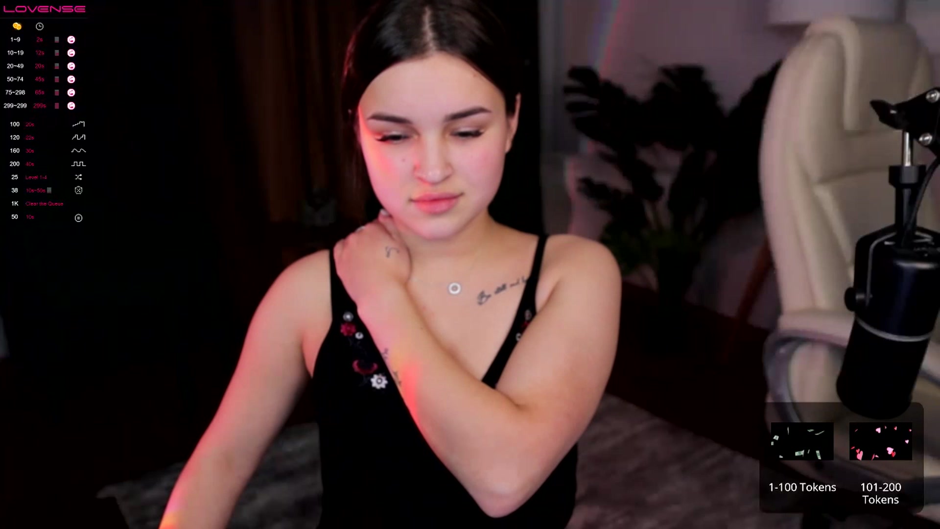 Gallery image thumbnail from Ariana_Swetty's myfreecams stream on, 11/16/2022, 22:03 image 20 of 20