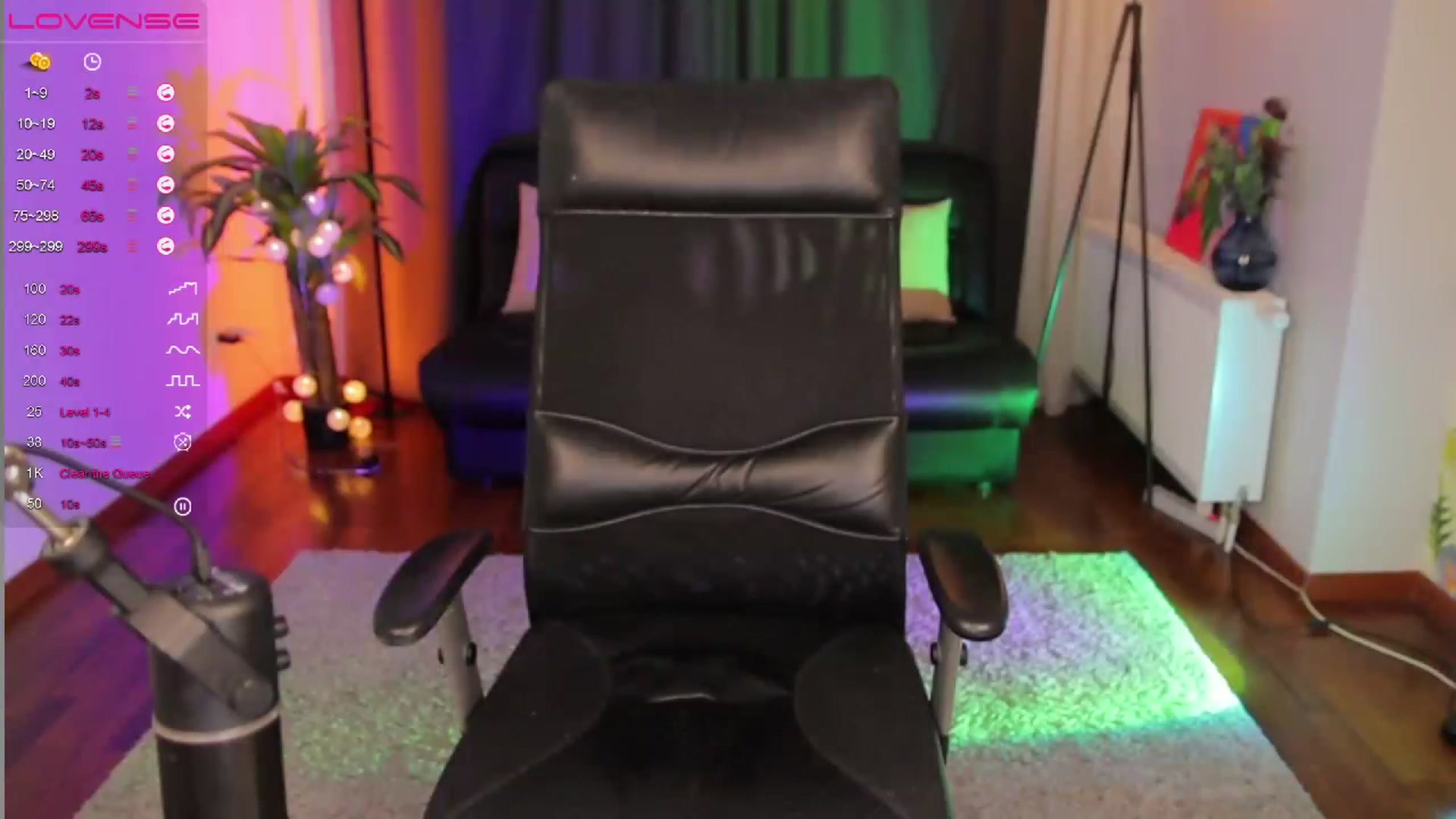 Gallery image thumbnail from Ariana_Swetty's myfreecams stream on, 11/19/2022, 18:56 image 9 of 20