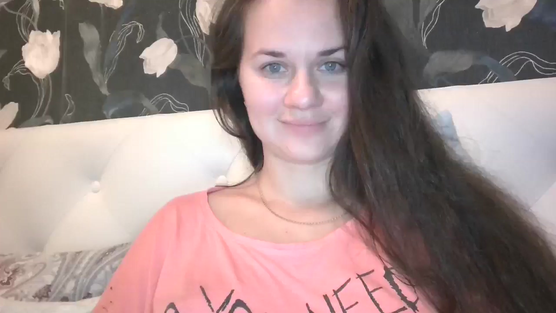 Gallery image thumbnail from ArianaaaSnowf's myfreecams stream on, 12/06/2025, 20:04 image 15 of 20