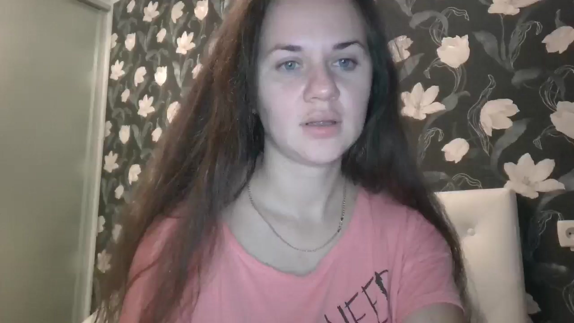 Gallery image thumbnail from ArianaaaSnowf's myfreecams stream on, 12/06/2025, 20:04 image 12 of 20