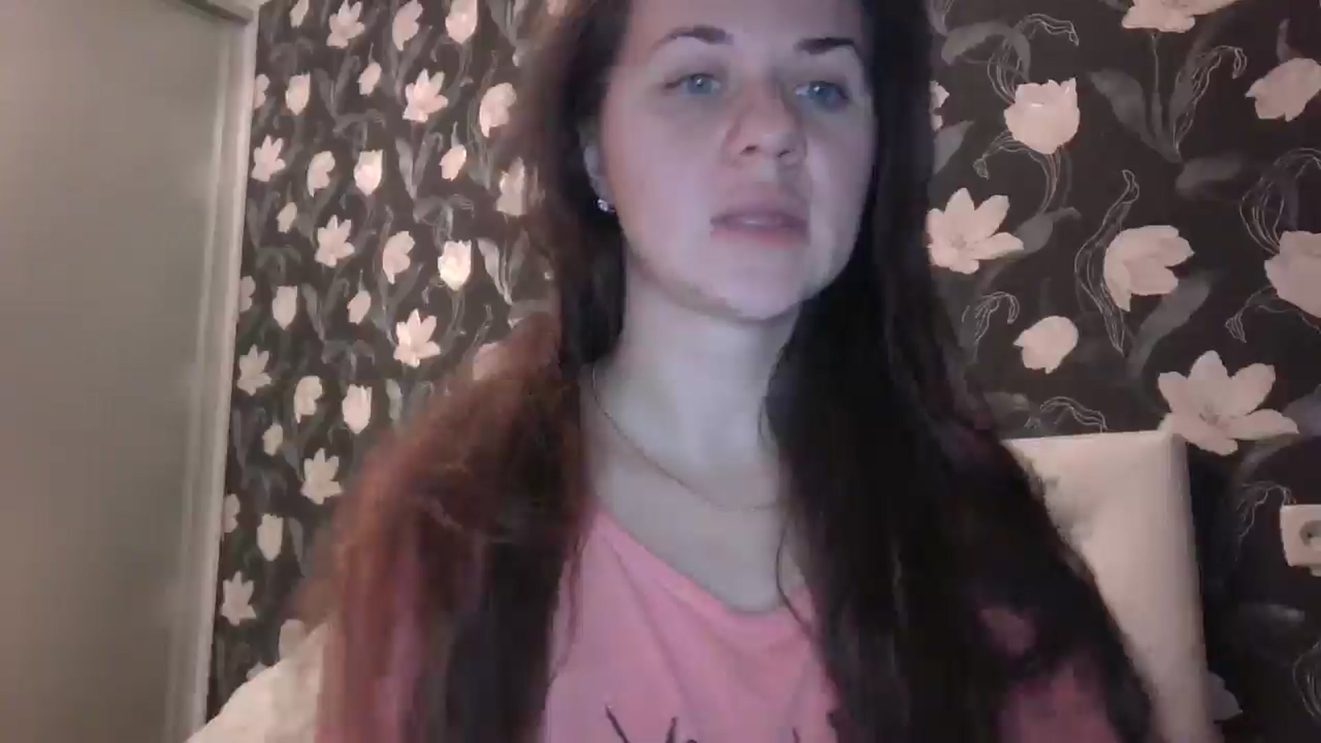 Gallery image thumbnail from ArianaaaSnowf's myfreecams stream on, 12/06/2025, 20:04 image 8 of 20