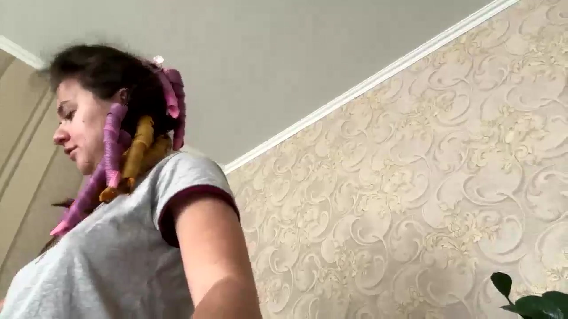 Gallery image thumbnail from ArianaaaSnowf's myfreecams stream on, 01/04/2026, 11:10 image 2 of 20