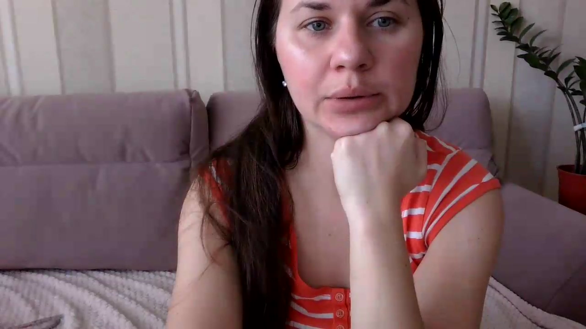 Gallery image thumbnail from ArianaaaSnowf's myfreecams stream on, 06/28/2026, 10:36 image 17 of 20
