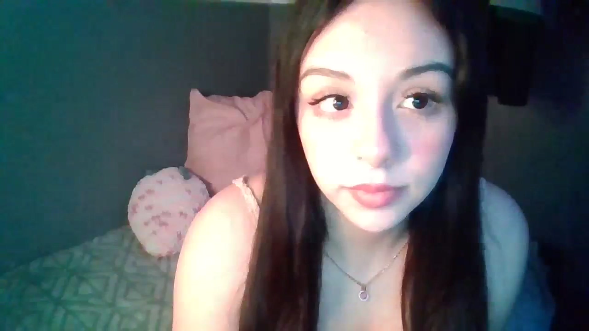 Gallery image thumbnail from Arianababyxo's myfreecams stream on, 03/29/2024, 13:20 image 16 of 20