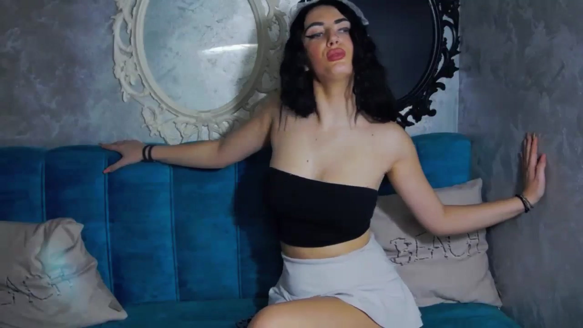 Gallery image thumbnail from Arianna's myfreecams stream on, 11/24/2023, 16:15 image 13 of 20
