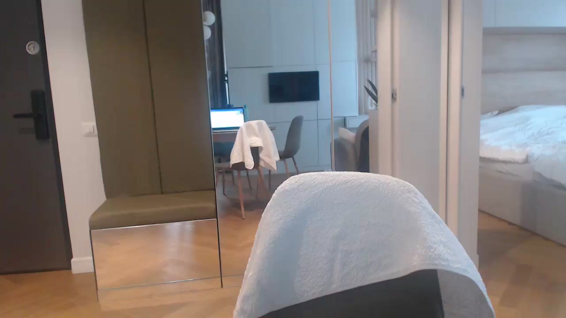 Gallery image thumbnail from AriannaSinn's myfreecams stream on, 04/09/2025, 10:42 image 1 of 20