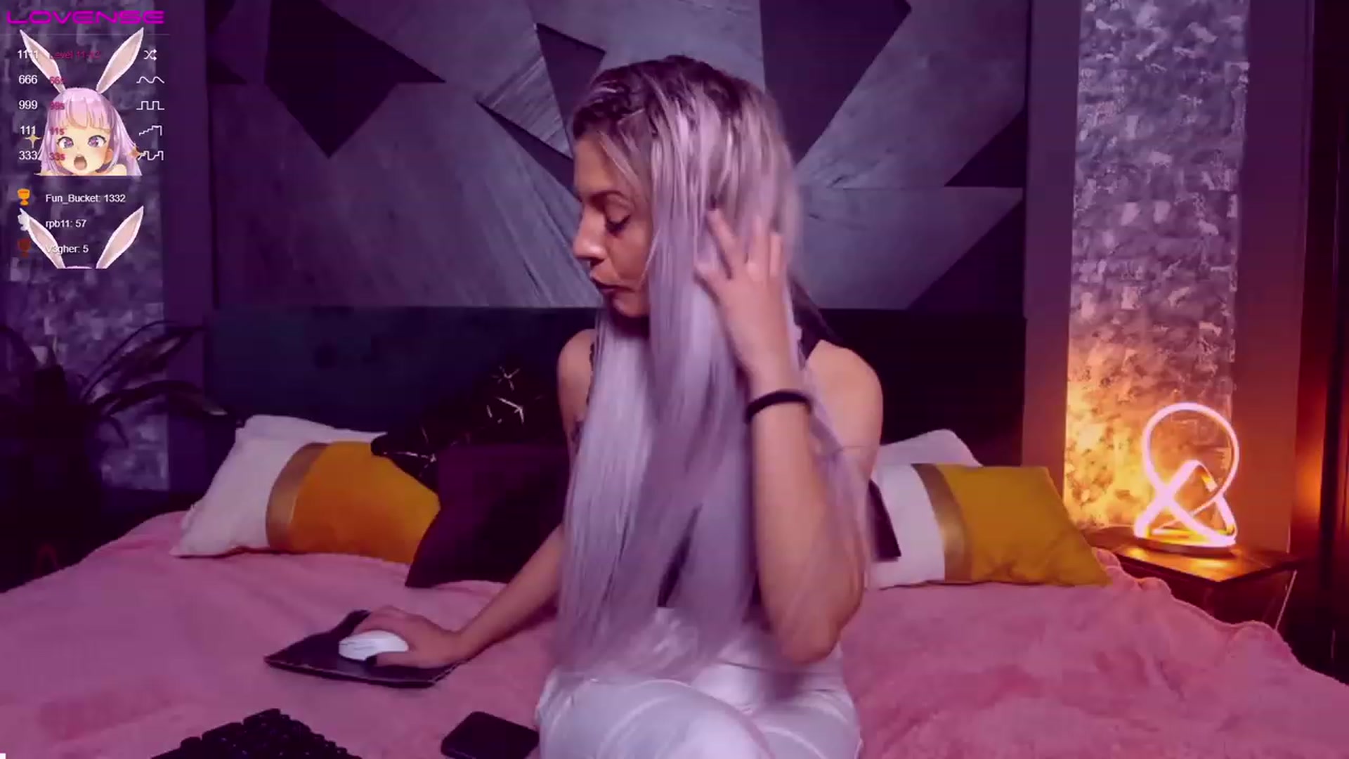Gallery image thumbnail from AriannaSins's myfreecams stream on, 11/18/2022, 18:00 image 3 of 20