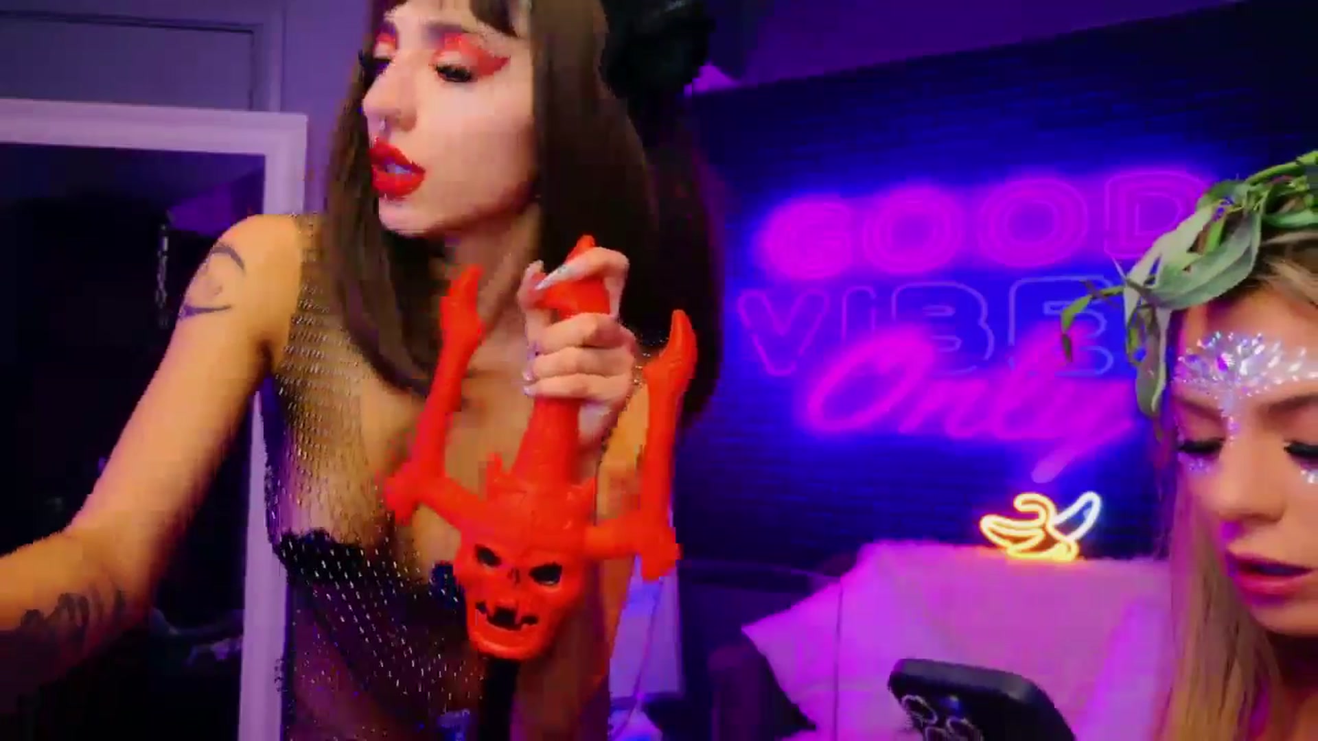 Gallery image thumbnail from AriannaSins's myfreecams stream on, 09/27/2024, 19:51 image 12 of 20