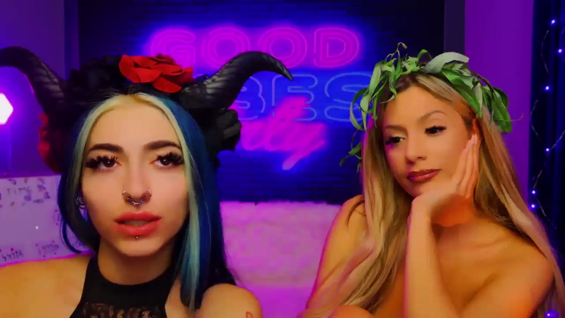 Gallery image thumbnail from AriannaSins's myfreecams stream on, 09/28/2024, 02:44 image 17 of 20