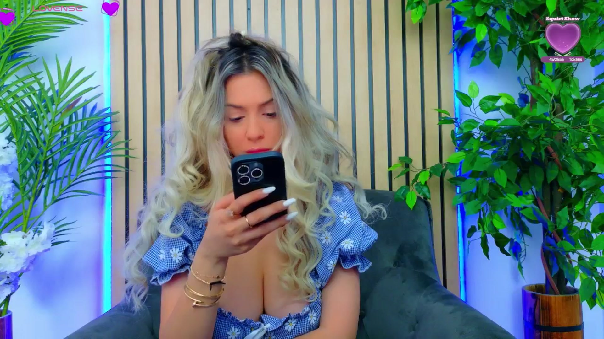 Gallery image thumbnail from AriannaSins's myfreecams stream on, 04/30/2025, 13:44 image 14 of 20