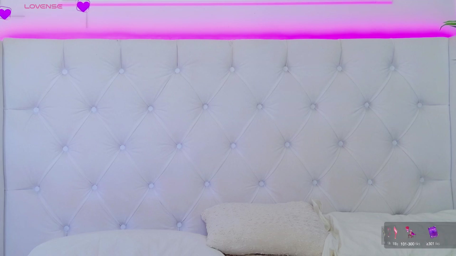 Gallery image thumbnail from AriannaSins's myfreecams stream on, 05/20/2025, 13:56 image 11 of 20