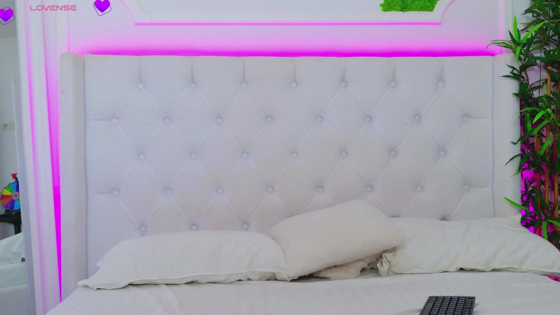 Gallery image thumbnail from AriannaSins's myfreecams stream on, 05/20/2025, 18:03 image 1 of 20