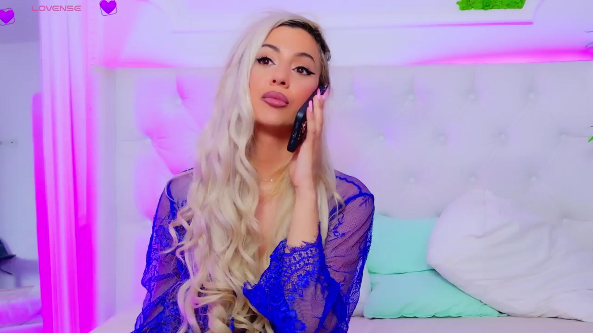 Gallery image thumbnail from AriannaSins's myfreecams stream on, 06/30/2025, 21:20 image 17 of 20