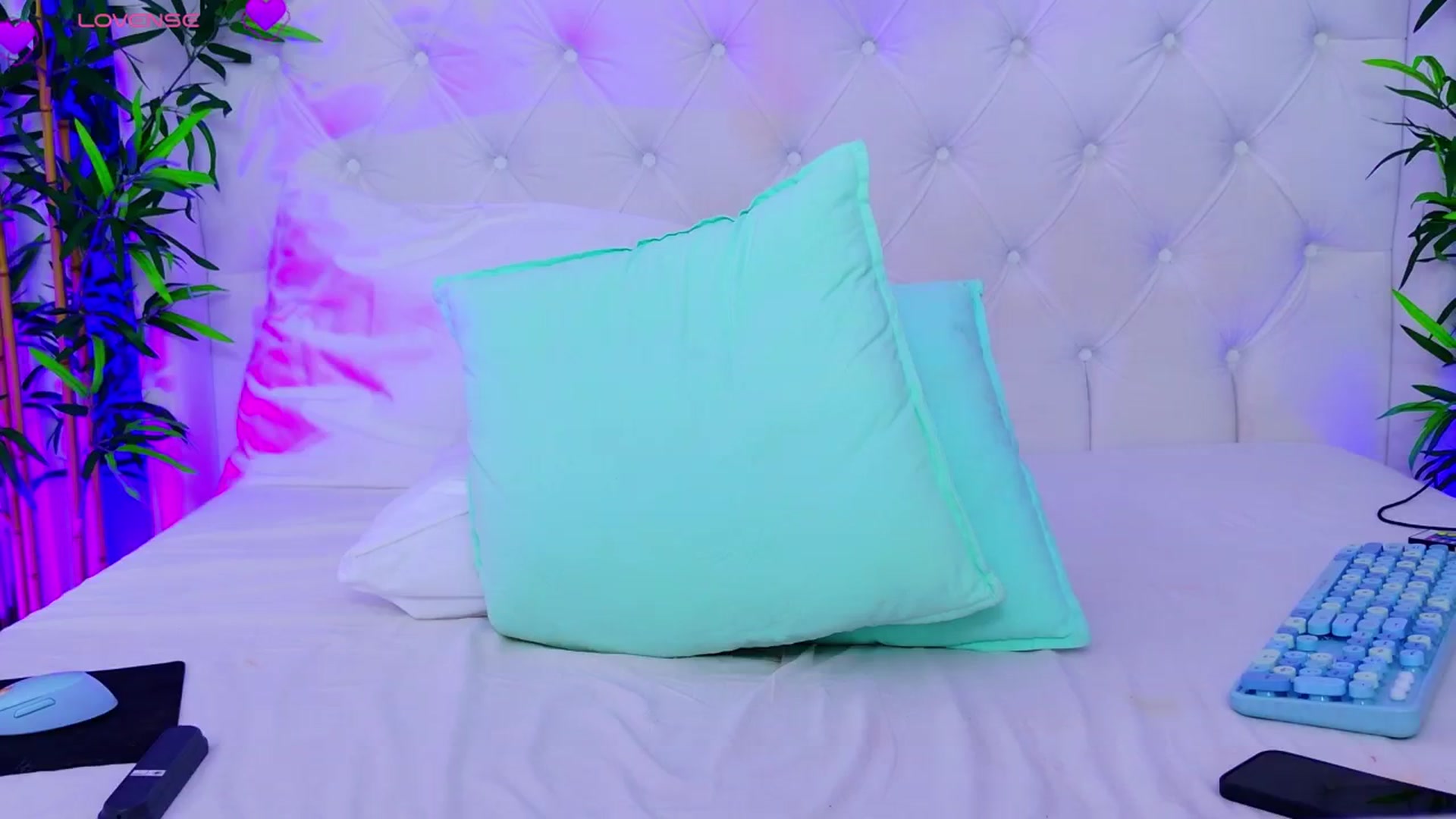 Gallery image thumbnail from AriannaSins's myfreecams stream on, 07/21/2025, 19:47 image 5 of 20