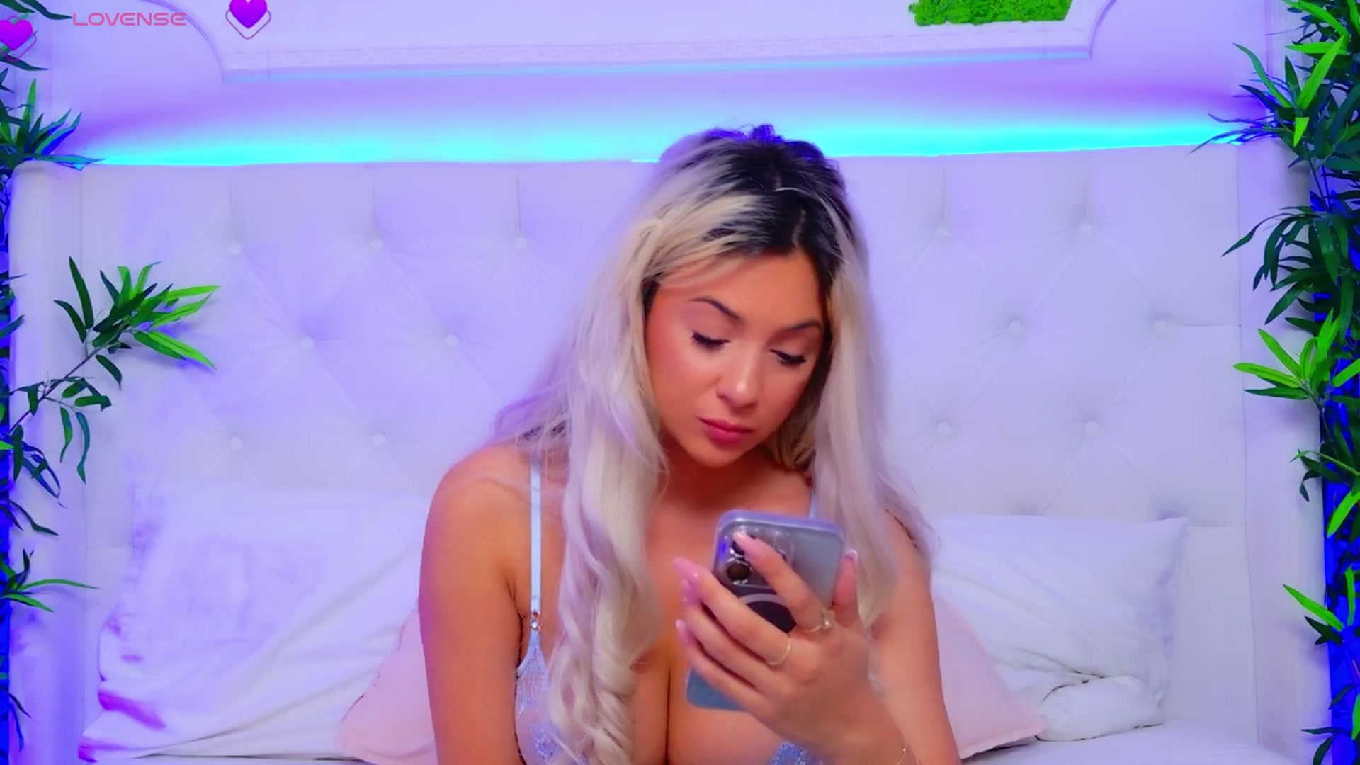 Gallery image thumbnail from AriannaSins's myfreecams stream on, 08/22/2025, 13:58 image 19 of 20
