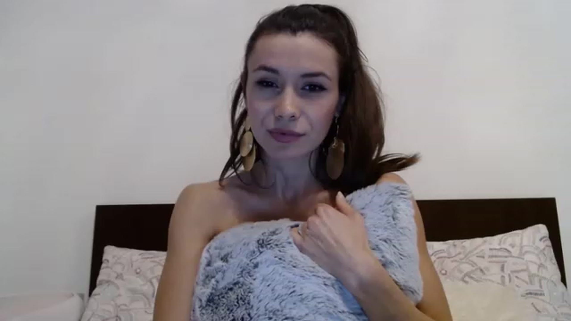 Gallery image thumbnail from Ariannes's myfreecams stream on, 01/14/2023, 02:56 image 13 of 20