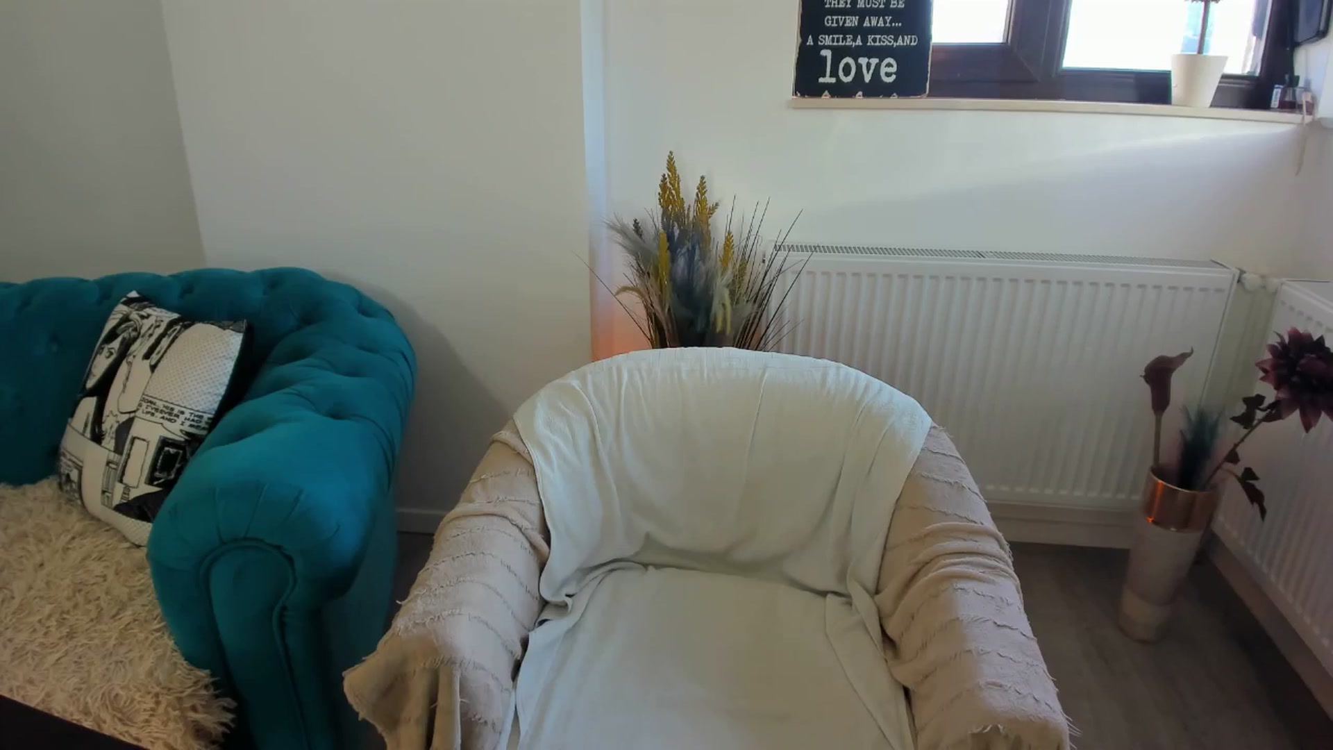 Gallery image thumbnail from Ariannes's myfreecams stream on, 12/31/2025, 13:16 image 17 of 20