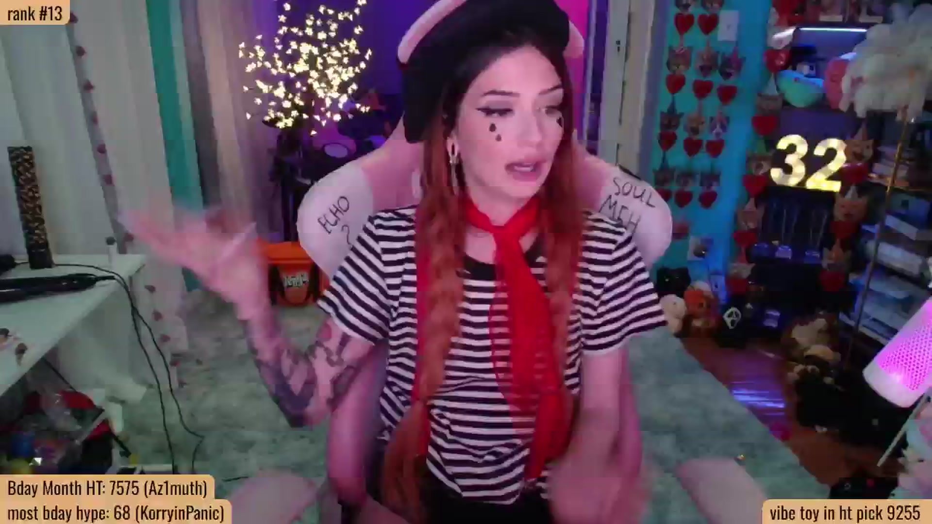 Gallery image thumbnail from ArielAZ's myfreecams stream on, 06/04/2025, 23:27 image 2 of 20