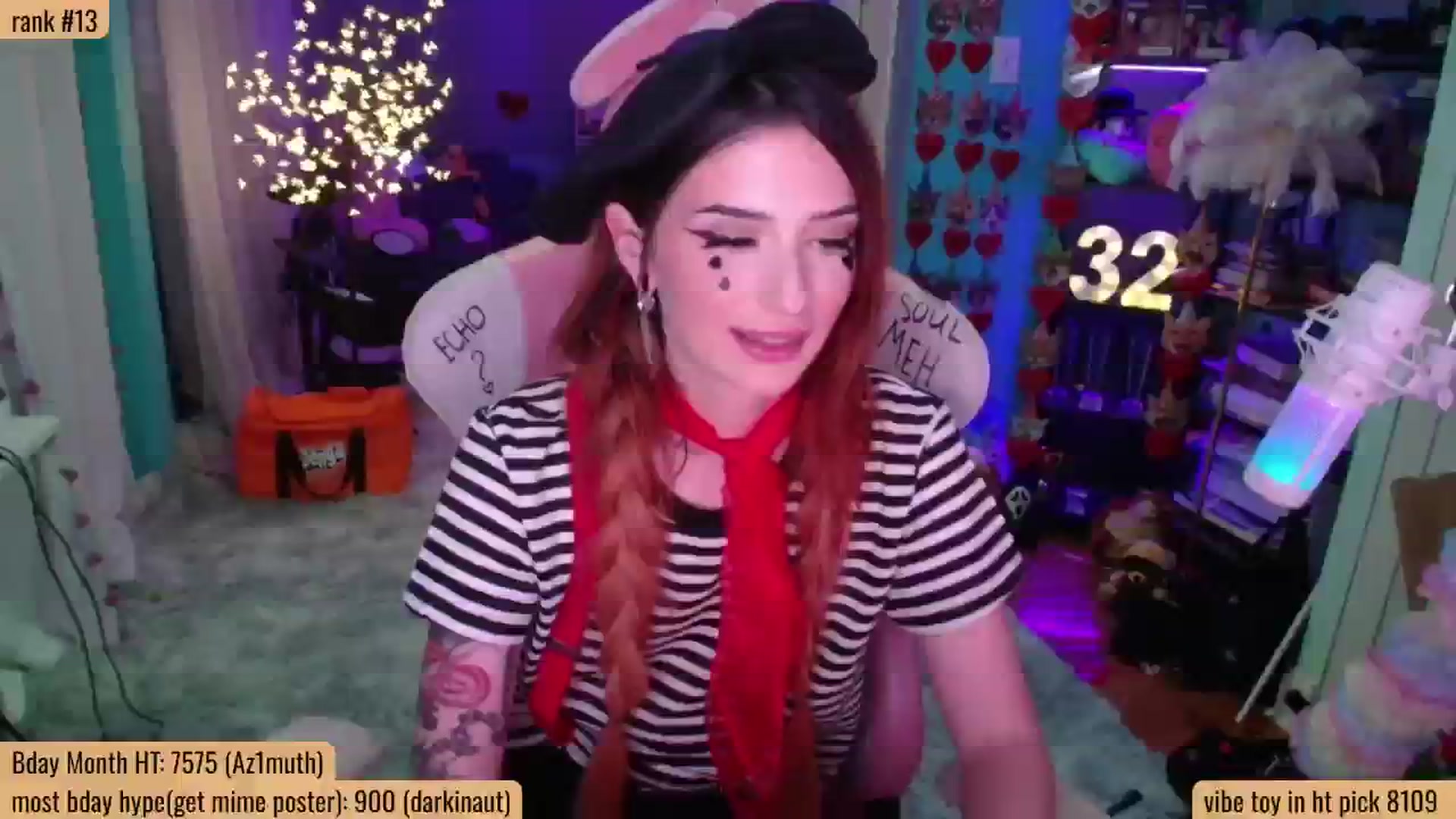 Gallery image thumbnail from ArielAZ's myfreecams stream on, 06/05/2025, 24:02 image 13 of 20