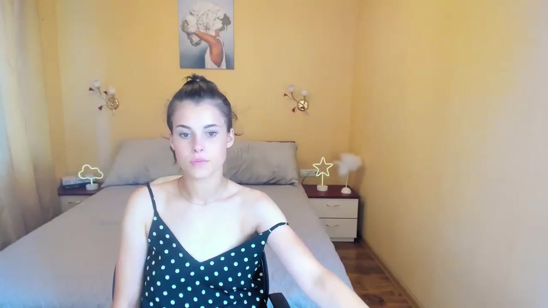Gallery image thumbnail from ArielHale's myfreecams stream on, 08/30/2023, 14:12 image 1 of 20