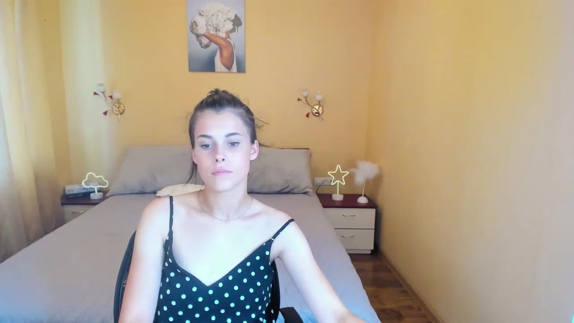 Gallery image thumbnail from ArielHale's myfreecams stream on, 08/30/2023, 14:12 image 16 of 20