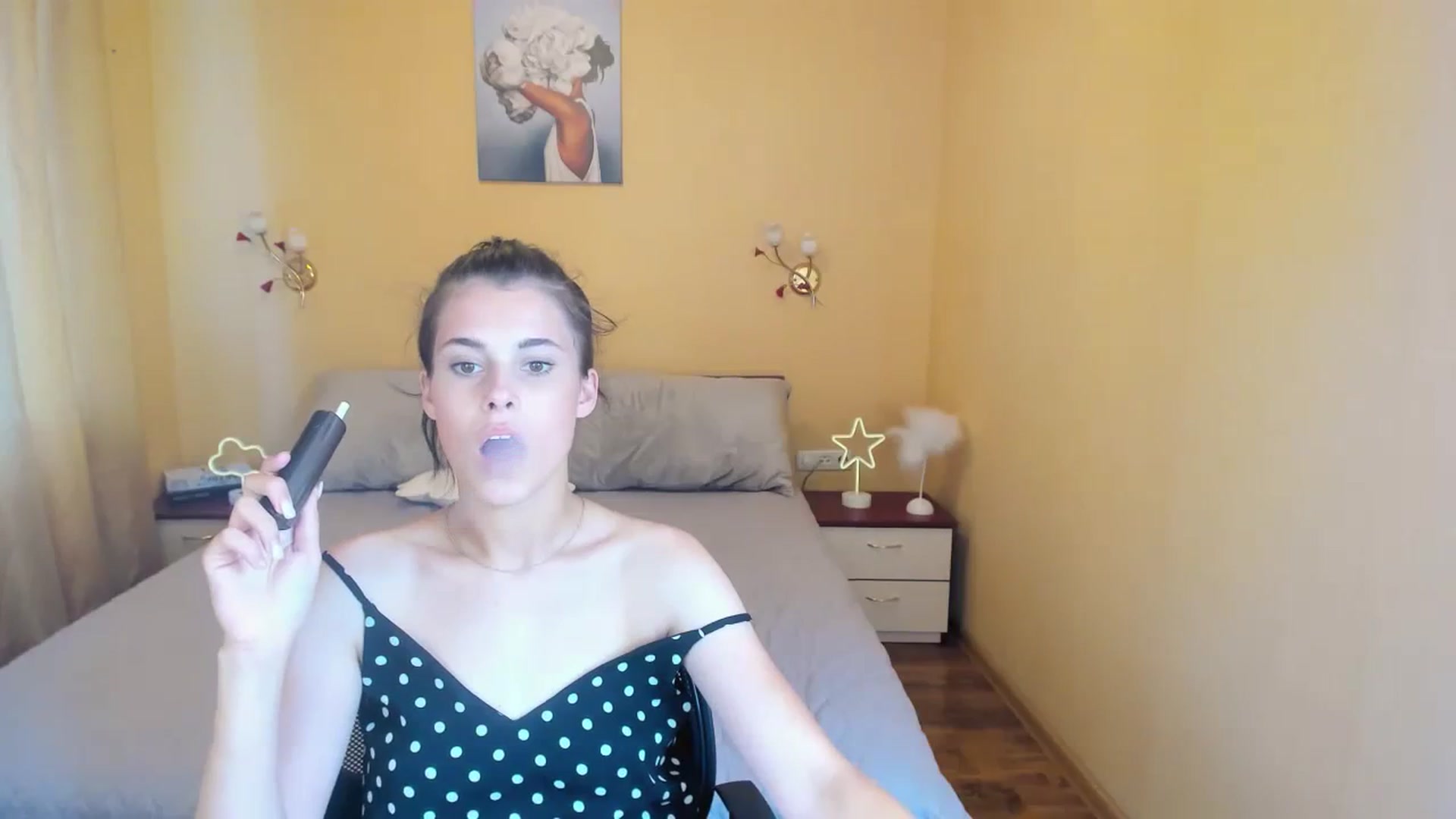 Gallery image thumbnail from ArielHale's myfreecams stream on, 08/30/2023, 14:12 image 6 of 20