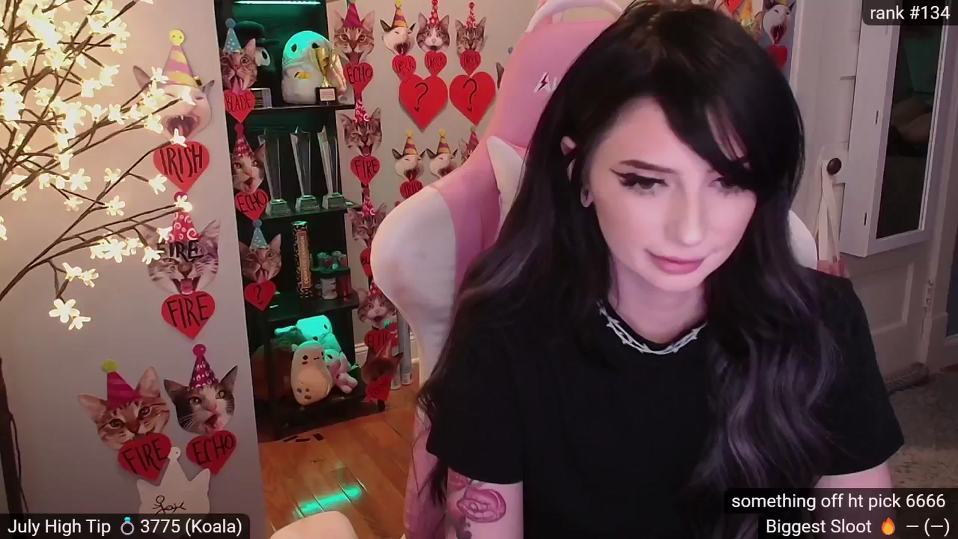 Gallery image thumbnail from ArielLovesIce's myfreecams stream on, 07/16/2024, 02:47 image 1 of 20