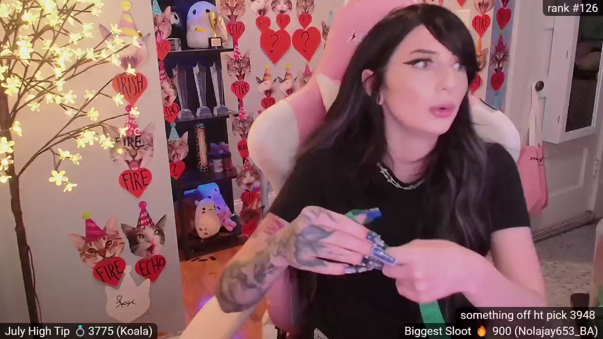 Gallery image thumbnail from ArielLovesIce's myfreecams stream on, 07/16/2024, 02:47 image 8 of 20