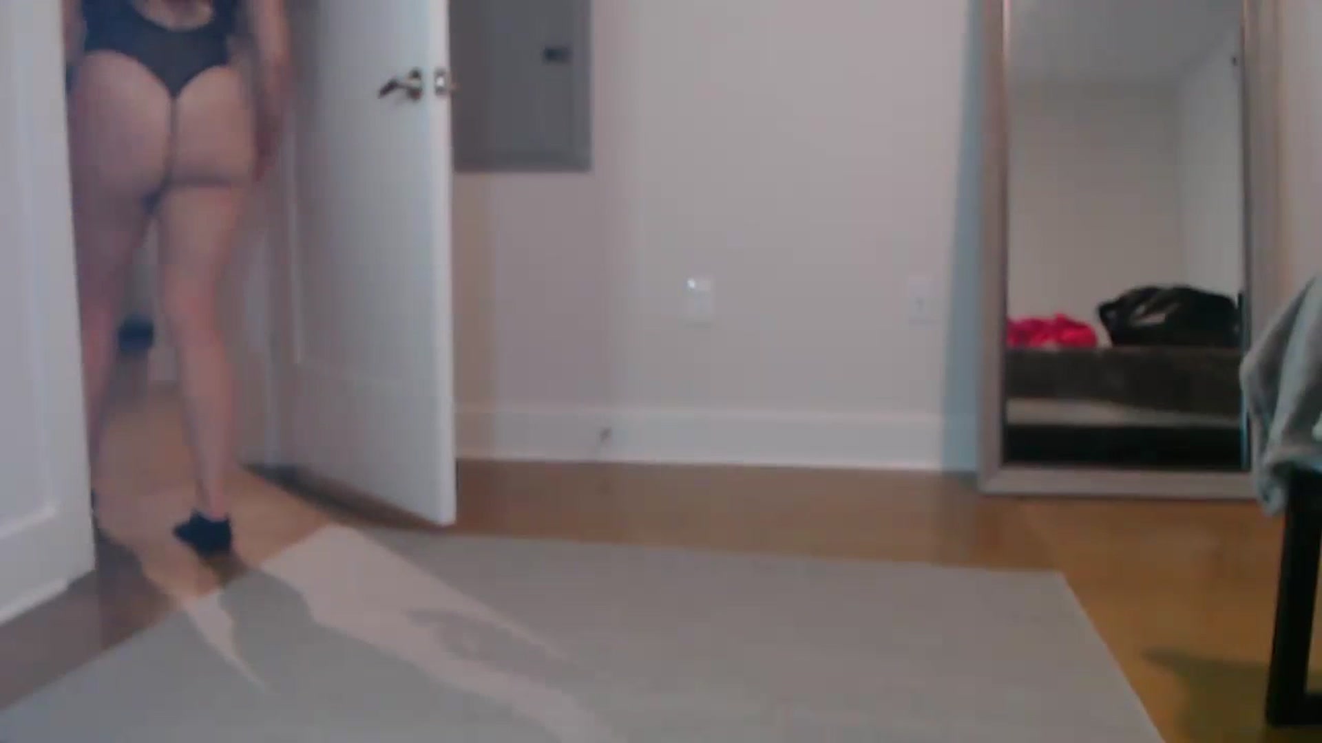 Gallery image thumbnail from Arielalana's myfreecams stream on, 11/03/2023, 02:21 image 13 of 20