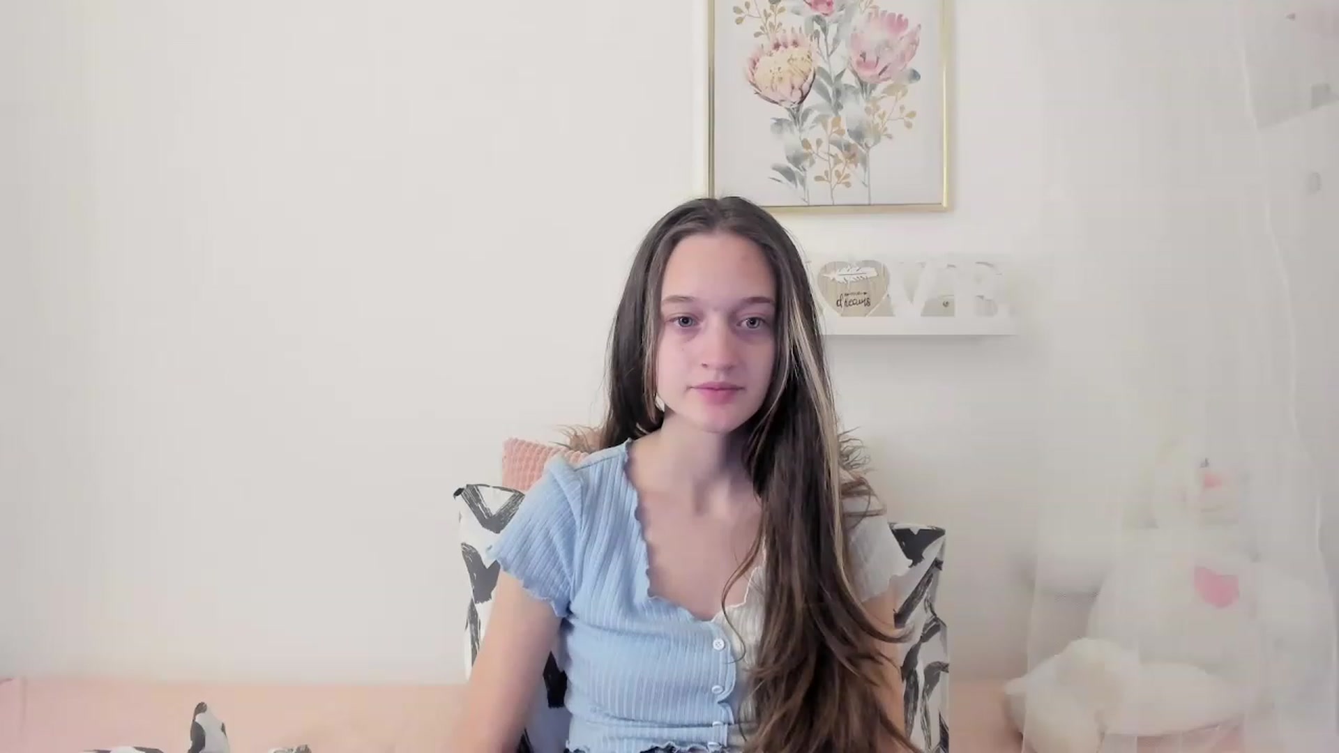 Gallery image thumbnail from AriellaFerra's myfreecams stream on, 02/22/2023, 15:53 image 3 of 20