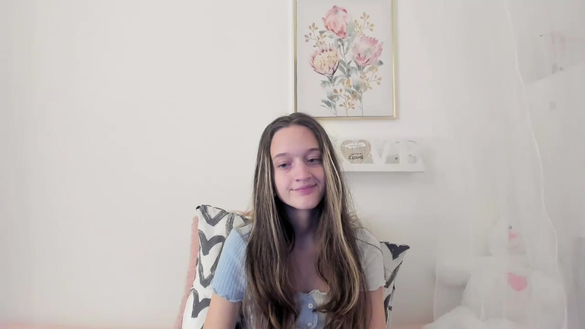 Gallery image thumbnail from AriellaFerra's myfreecams stream on, 02/22/2023, 15:53 image 15 of 20
