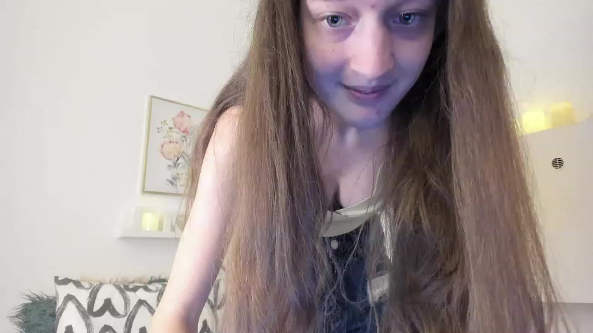 Gallery image thumbnail from AriellaFerra's myfreecams stream on, 03/02/2023, 15:49 image 9 of 20