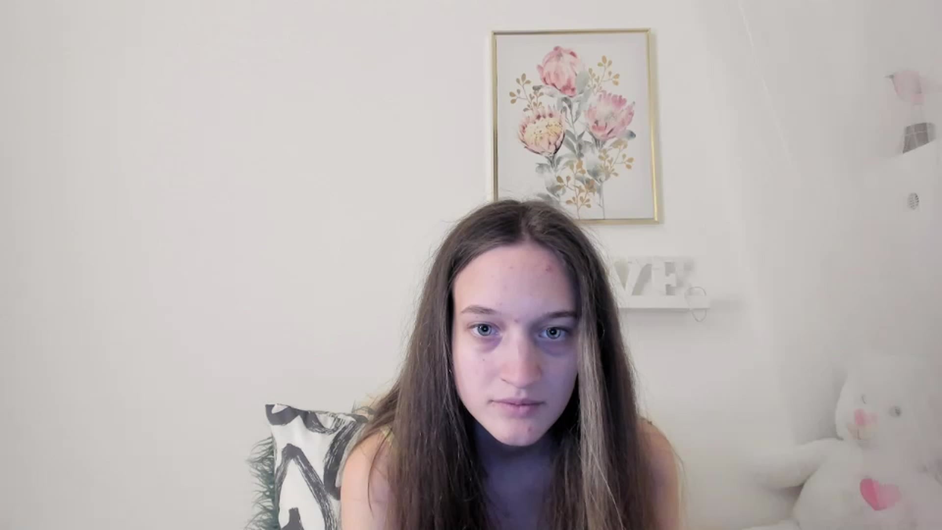 Gallery image thumbnail from AriellaFerra's myfreecams stream on, 03/02/2023, 16:17 image 2 of 20
